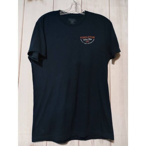 Pendleton Shirt‎ Men's Medium Navy Tshirts Waves Adventure - Picture 1 of 6